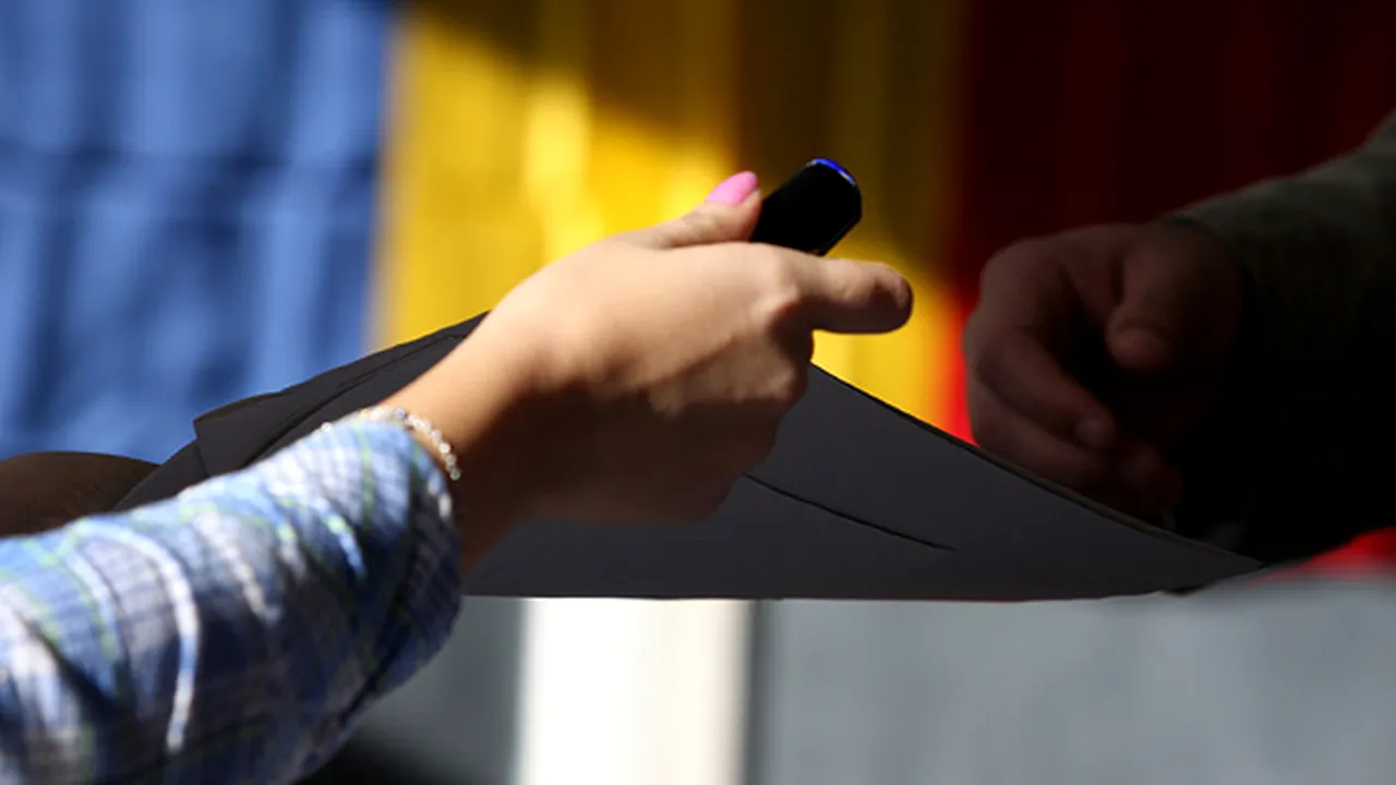 CC a respins cele trei contestaţii privind alegerile prezidenţiale