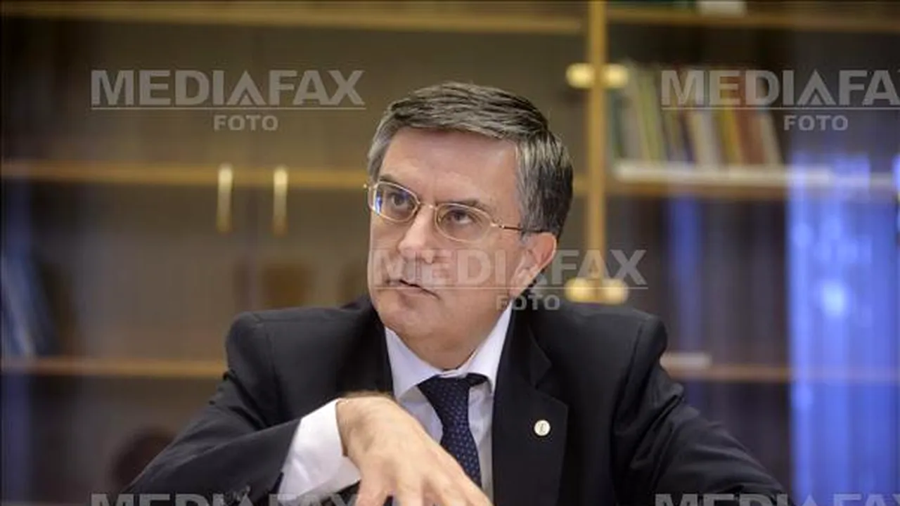 EXCLUSIV Mircea Dumitru, ministrul Educaţiei, în scandalul plagiatelor: Academia 