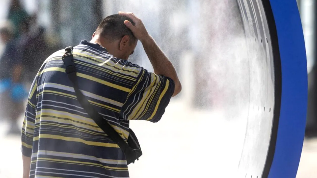 Cod galben și cod portocaliu de caniculă. Ce județe vor fi afectate de temperaturi de până la 39°C