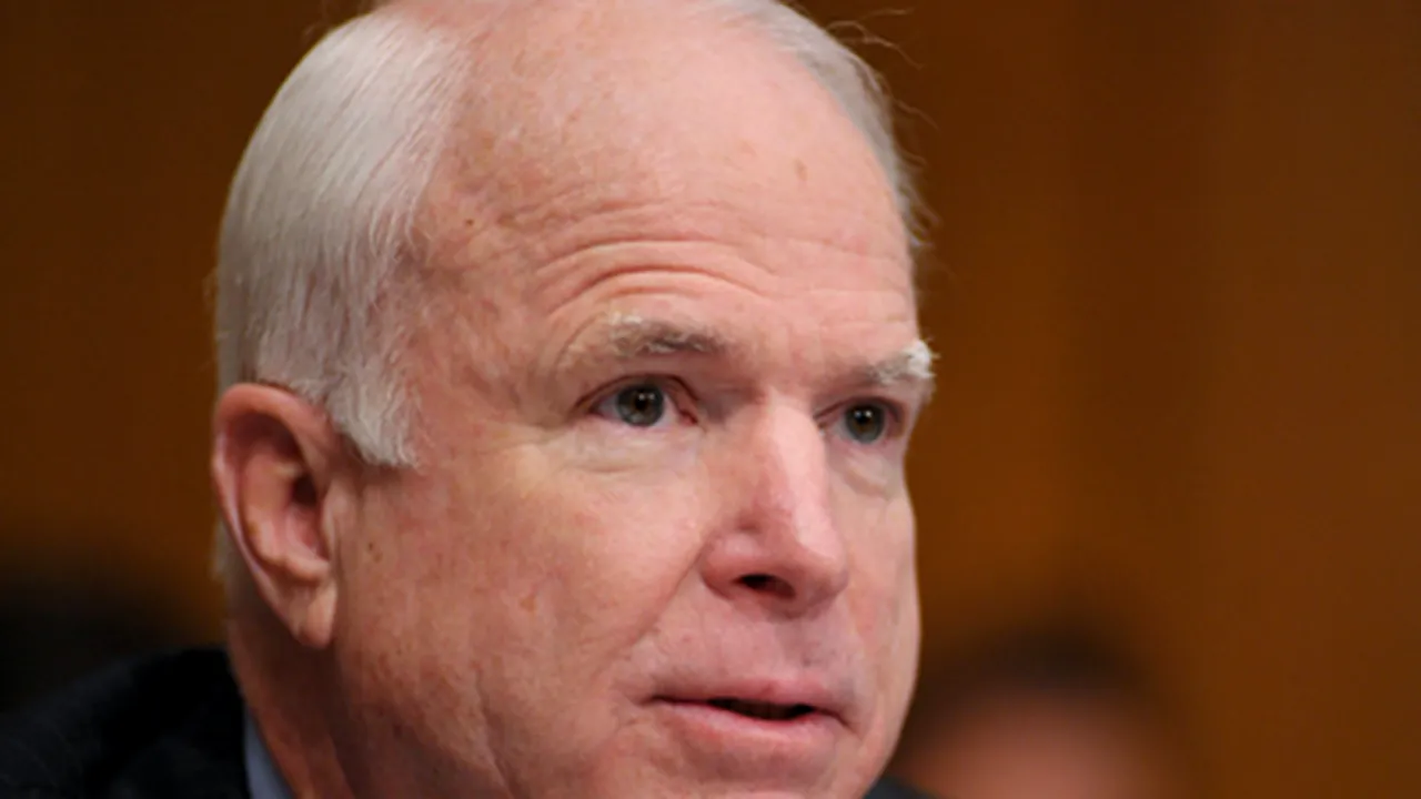 John McCain, în vârstă de 77 de ani, vrea să candideze pentru un nou mandat de senator în 2016