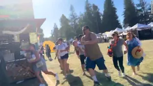 ATAC ARMAT la Festivalul Usturoiului din Gilroy, California: Cel puţin PATRU oameni au murit, iar 15 au fost răniţi | FOTO, VIDEO