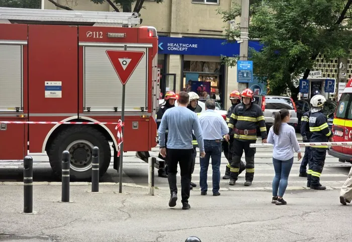 NEWS ALERT Un lift cu mai multe persoane a căzut în gol. Incidentul cu victime s-a produs la Ministerul Transporturilor