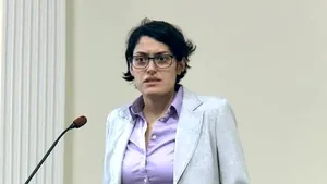 Pentagonul suspectează o angajată de origine iraniană pentru scurgerea de documente clasificate. Congresul cerea încă din 2023 suspendarea autorizaţiei de securitate