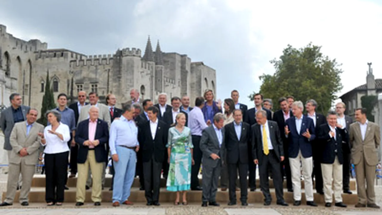 Miniştrii UE pariază pe câştigătorul alegerilor prezidenţiale din SUA la reuniunea de la Avignon