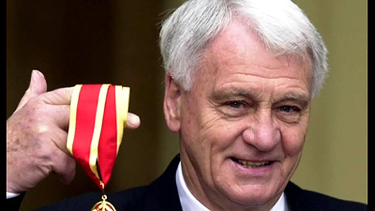 Bobby Robson a murit