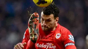 Un jucător din Premier League, încătuşat după ce a fost acuzat că a furat o cutie de brânză