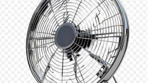 Pune o cutie de lapte în fața ventilatorului. De ce recomandă specialiștii acest truc