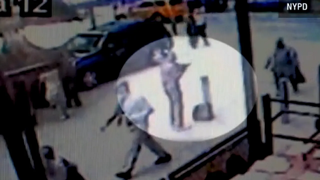Atentatul eşuat din New York: Poliţia îşi concentrează atenţia asupra unui bărbat dintr-o înregistrare video