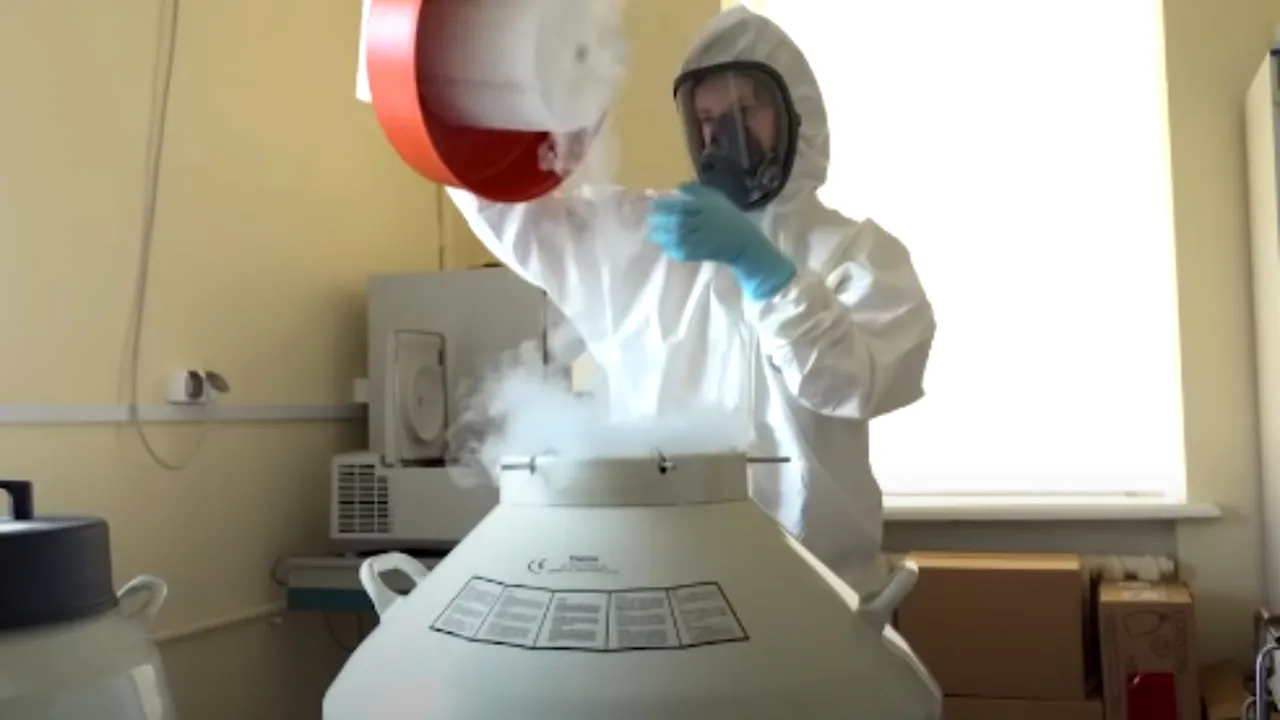 VIDEO: Primele imagini cu Sputnik-V, controversatul vaccin anti coronavirus produs de ruşi 