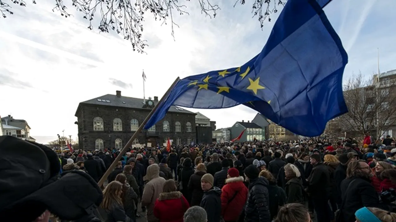 Mobilizare în 10 oraşe mari, pentru a cere intrarea Ucrainei în UE. Bucureşti nu e pe listă

