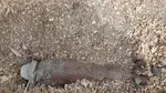 O bombă a fost găsită pe un teren agricol din județul Harghita
