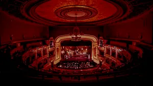 Magie, iubire și destin: ”La Bohème”, povestea care aprinde inimile, revine pe scena Operei Naționale București