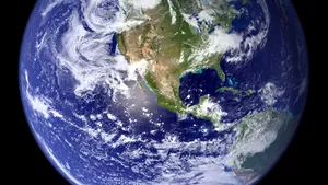 O încălzire a polilor cu 3°C -5°C va determina o creştere de 8-9 metri a oceanului planetar