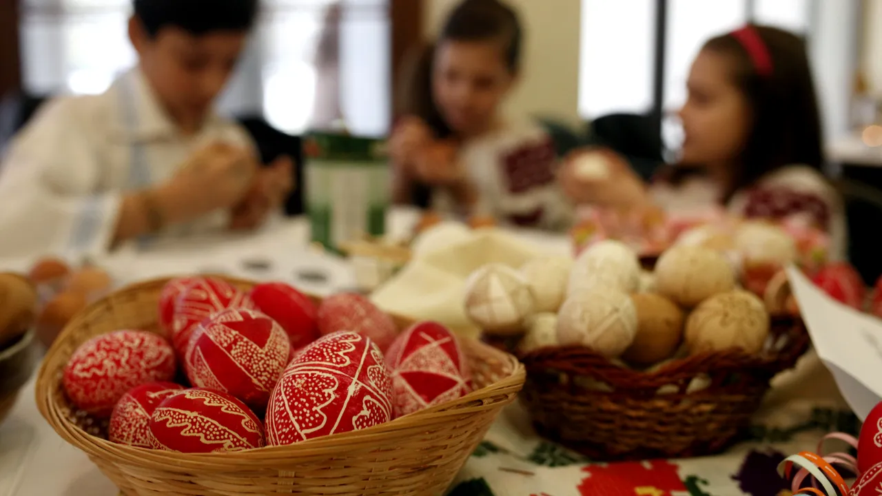 Hristos a Înviat! IDEI DE MESAJE DE PAŞTE. Cele mai frumoase şi amuzante urări pentru prieteni şi cei apropiaţi