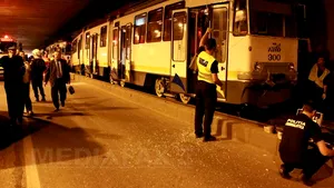 Asociaţia Industriei Feroviare cere RATB să introducă sisteme de protecţie automată a tramvaielor