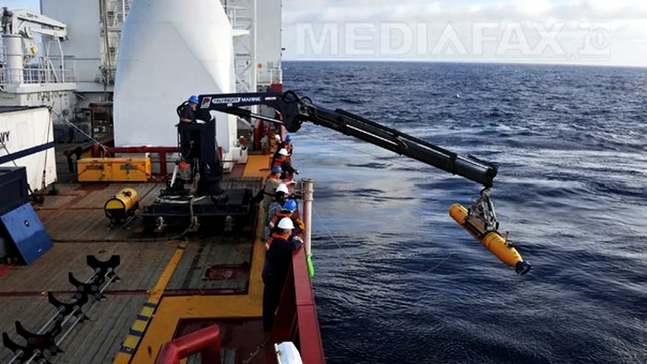 Căutările cu submarinul ale zborului MH370 vor continua, anunţă Australia