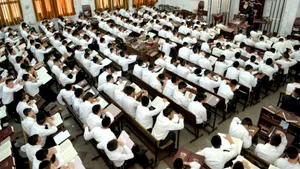 COMENTARIU Lelia Munteanu | Israel: elevii până într-a V-a încep de mâine cursurile, şcolile confesionale n-au putut fi niciodată închise   