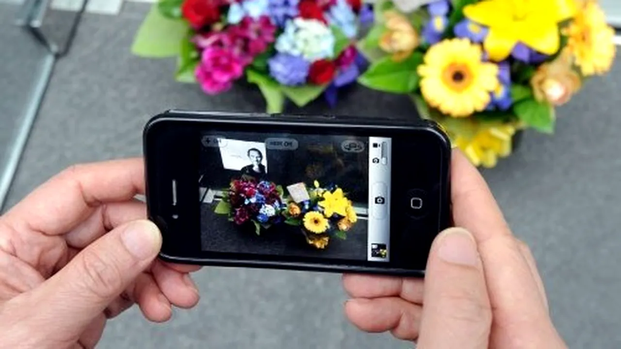 Momente memorabile din viaţa lui Steve Jobs - GALERIE VIDEO