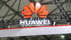Mişcare importantă în piaţa smartphone-urile: Huawei renunţă la Android şi lansează propriul sistem de operare