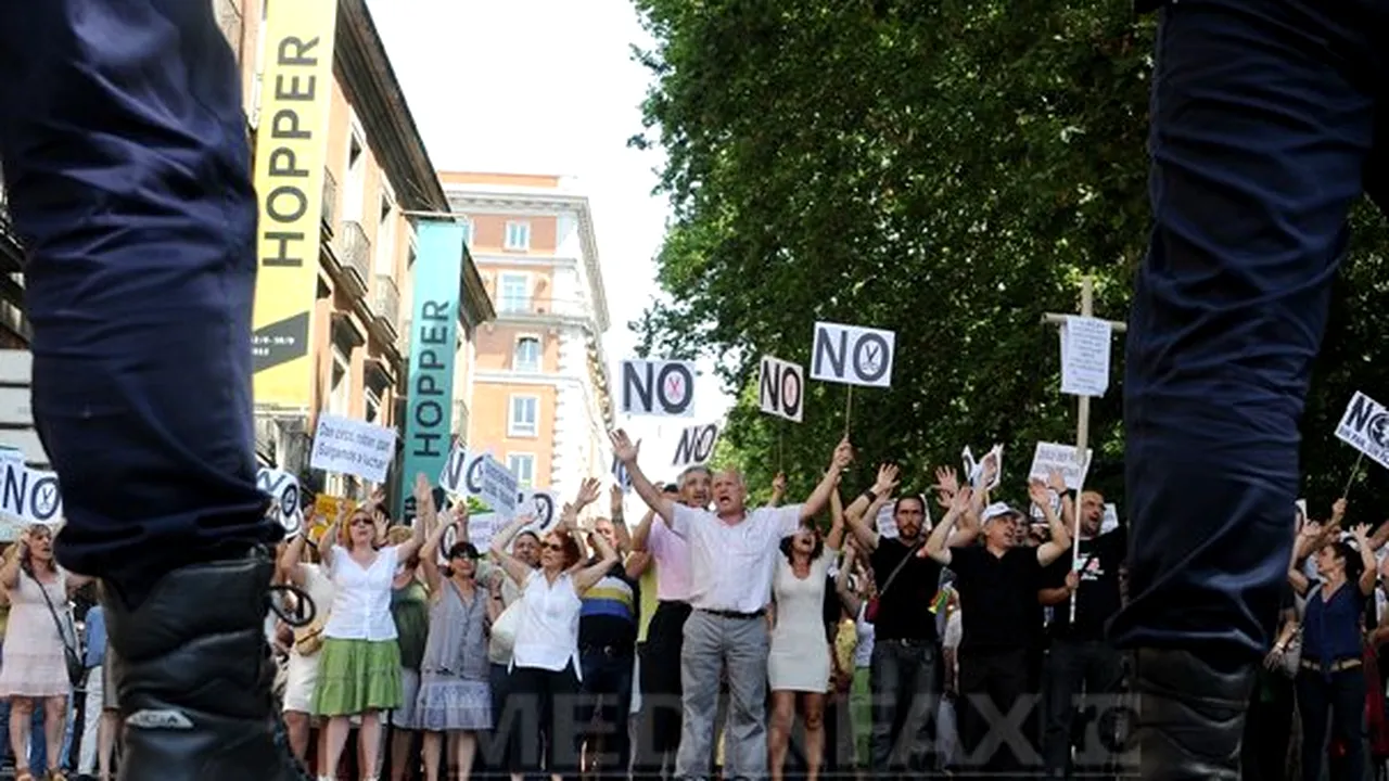 PROTESTE de amploare la Madrid faţă de planul de AUSTERITATE al guvernului