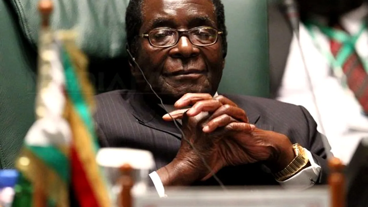 Emmerson Mnangagwe îi ia locul lui Robert Mugabe, în funcţia de preşedinte al statului Zimbabwe 