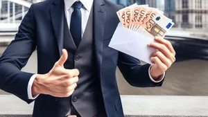 DNA: Mită15.000 de euro pentru reducerea pedepsei unui traficant de droguri