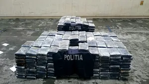 UPDATE Captură record: Peste 2,5 tone de cocaină, găsite de poliţiştii şi procurorii DIICOT, în Portul Constanţa - FOTO/ VIDEO