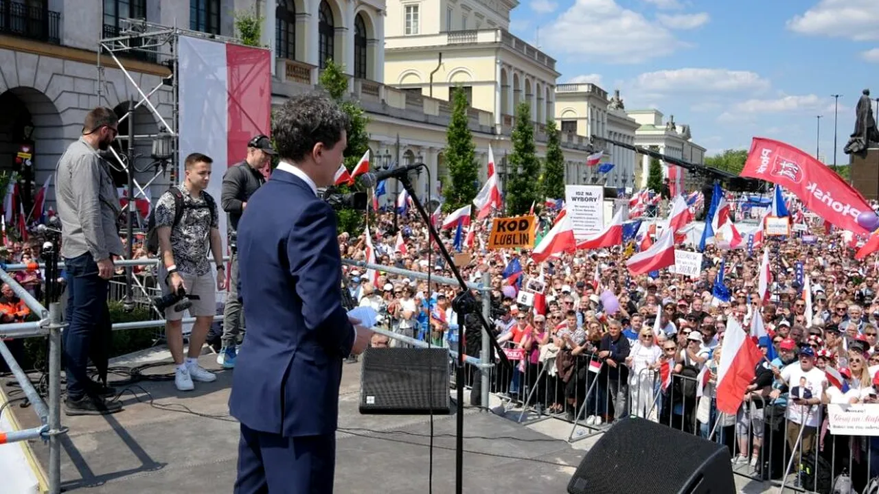 Nicușor Dan în Polonia: Credeți în victoria voastră, așa cum am crezut și noi în a noastră