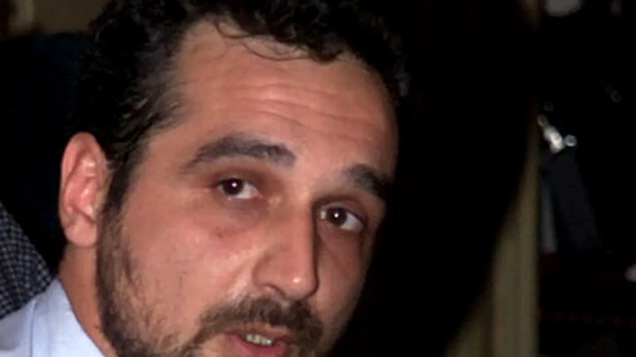 Lăzăroiu: Oricine va câştiga prezidenţialele va fi tentat să dizolve Parlamentul