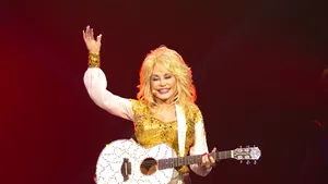 O specie de licheni a primit numele cântăreţei Dolly Parton