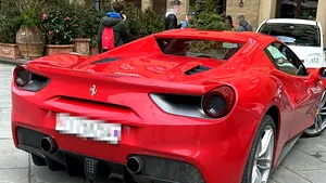 Tărâmul Ferrari şi Lamborghini are o nouă limită de viteză: 30 km/h