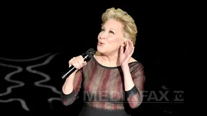 Bette Midler a lansat o campanie-parodie ce vizează plantarea unui copac pe Lună - VIDEO