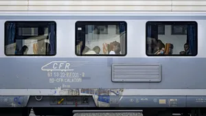 Capacitate dublă de transport cu trenul între Sibiu şi Vâlcea, după ce se închide Valea Oltului
