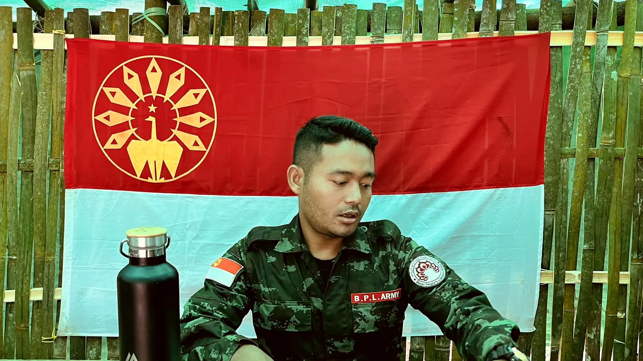 Poetul din Myanmar devenit lider rebel vrea să creeze un nou teritoriu în interiorul ţării