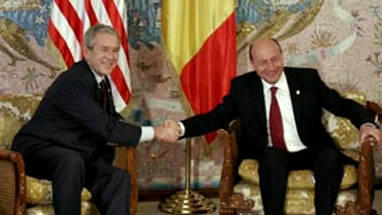 Bush a fost întâmpinat de Băsescu, la Constanţa