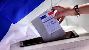 ALEGERI LOCALE în Franţa: Circa 45 de milioane de alegători, chemaţi la urne