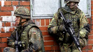 Berlinul vrea să suplimenteze numărul soldaţilor din Afganistan