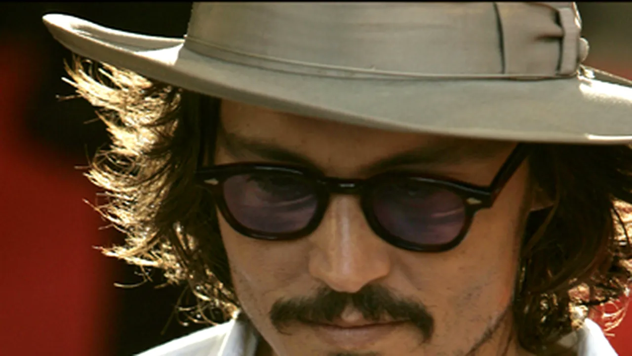 Johnny Depp locuieşte pe un iaht de lux