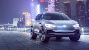 Două mari companii auto negociază dezvoltarea unui vehicul electric în Europa