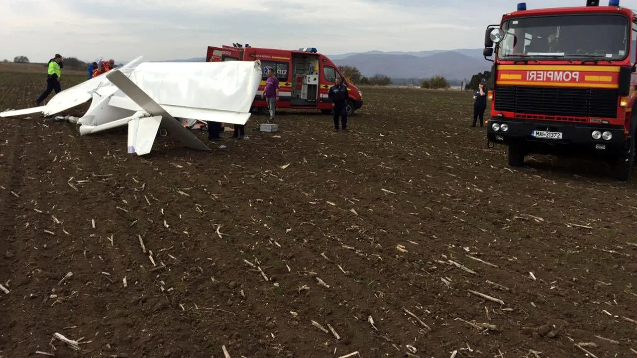Un avion utilitar a aterizat forţat în Galaţi/ Noi date: În momentul aterizării, AERONAVA a lovit remorca unui camion