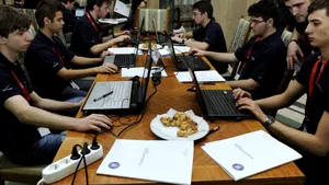 Site-urile realizate de olimpici pentru Guvern sunt funcţionale şi pot fi accesate