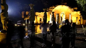 O reţea extinsă de tuneluri, descoperită sub reşedinţa împăratului roman Hadrian