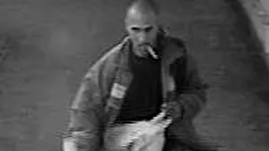 Un român a violat o britanică pentru a învăţa limba engleză