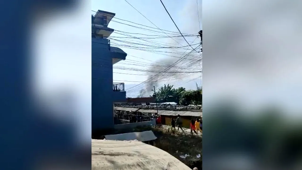 Un avion cu 72 de persoane la bord s-a prăbuşit în Nepal
