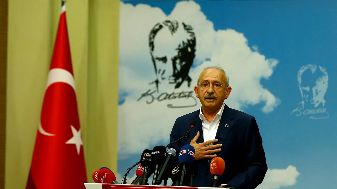 Opoziţia turcă se uneşte împotriva lui Erdogan înaintea alegerilor prezidenţiale. Sondajele de opinie prezintă o luptă strânsă