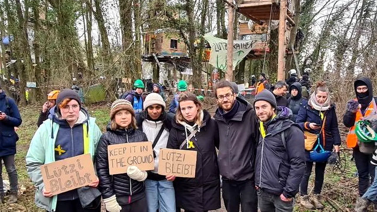 Guvernul suedez poate fi dat în judecată de Greta Thunberg şi sute de alţi activişti de mediu
