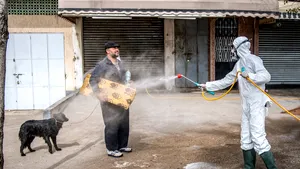 OMS avertizează: Pandemia „se accelerează”, infecţiile au trecut de 372.000 de cazuri
