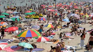 Cu 50% mai multe bilete vândute pentru litoralul românesc faţă de 2006