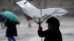 Ploi abundente, ninsori și vânt puternic în întreaga țară