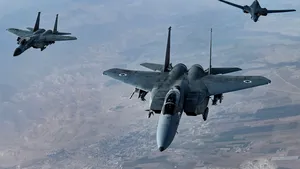 IDF: 100 de avioane israeliene au lovit „120 de ţinte teroriste” în Liban într-o oră